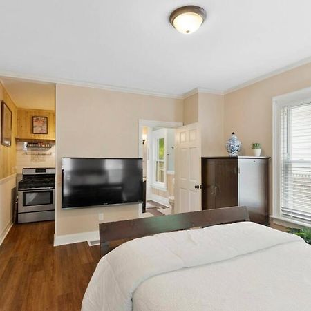Beautiful Studio Apartment In Historic House 뉴헤이번 외부 사진